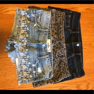 3 pair Women’s/ Juniors shorts